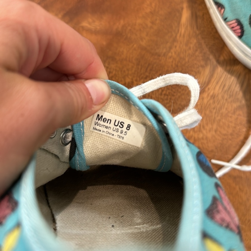 Butterfly Vans - Picture 2 of 5